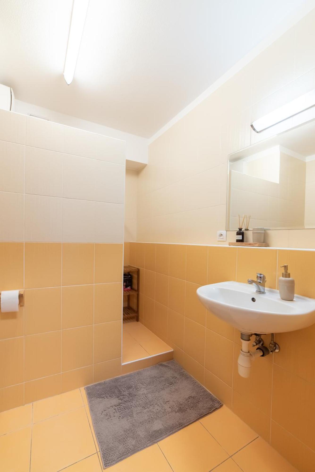 Grape Apartment Bratislava Dış mekan fotoğraf